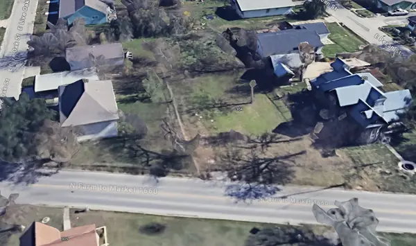 304 N FM-1660, Hutto, TX 78634-3126
