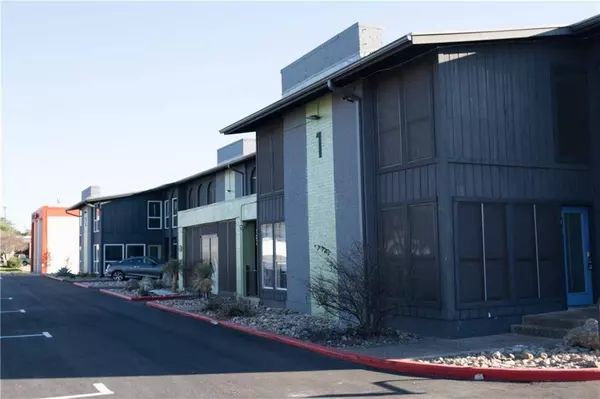 909 Reinli St #101, Austin, TX 78751