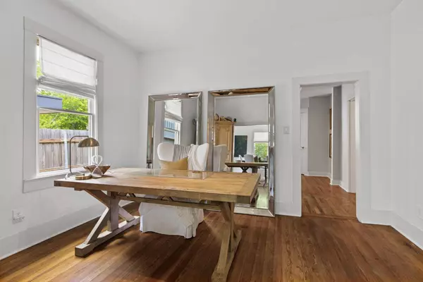 1304 E 2nd ST, Austin, TX 78702