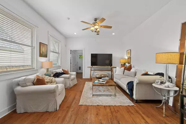 1304 E 2nd ST, Austin, TX 78702