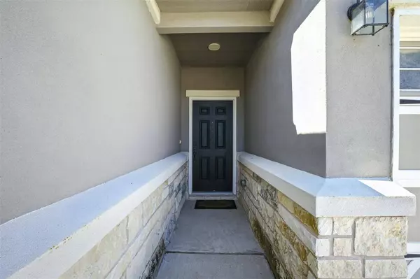 512 Lady Swiss LN #60, Hutto, TX 78634