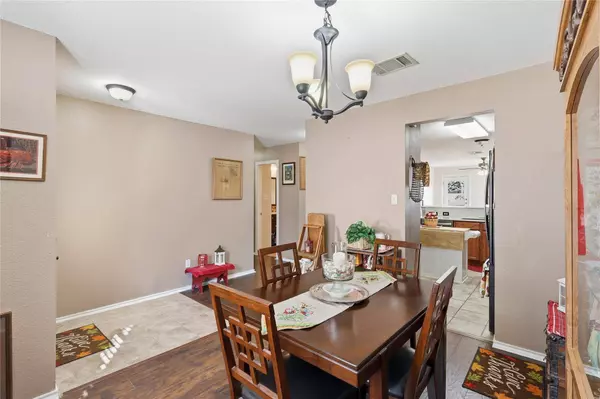 124 Wegstrom ST, Hutto, TX 78634