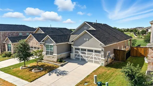 512 Lady Swiss LN #60, Hutto, TX 78634