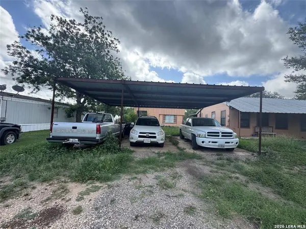 2109 Castro, Hondo, TX 78861