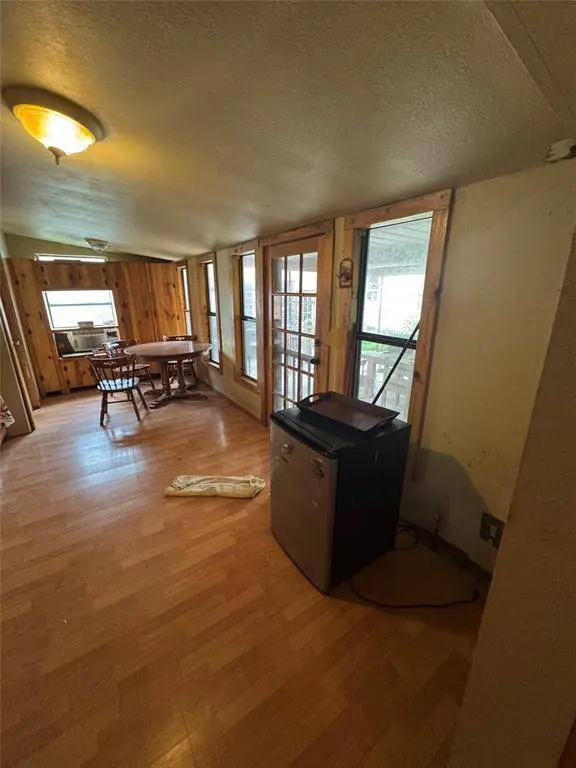 2109 Castro Ave, Hondo, TX 78861