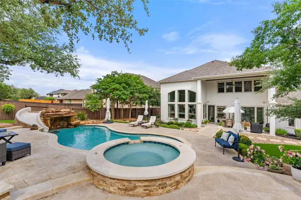 1928 Long Bow DR, Leander, TX 78641