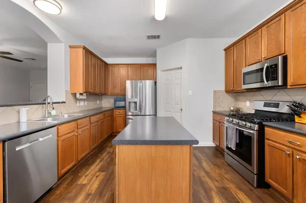 1107 Concan DR, Hutto, TX 78634