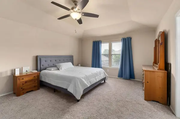 1107 Concan DR, Hutto, TX 78634