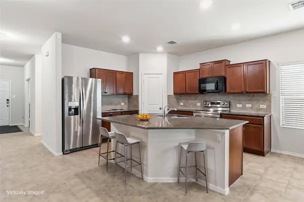 320 Druse LN, Jarrell, TX 76537