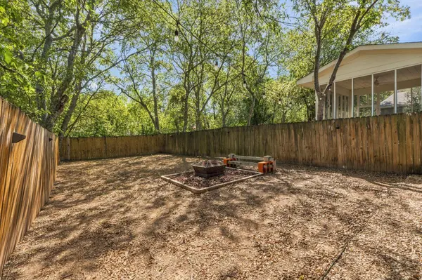 6711 West Gate BLVD #A, Austin, TX 78745