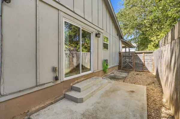 6711 West Gate BLVD #A, Austin, TX 78745