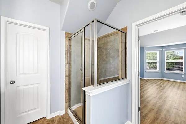 8206 Arezzo DR, Round Rock, TX 78665