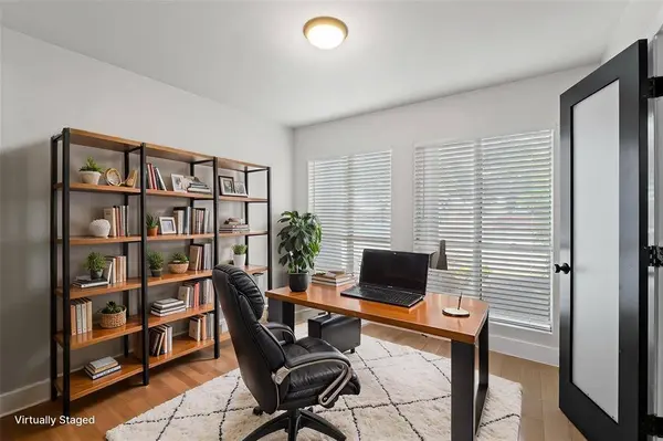 909 Reinli ST #101, Austin, TX 78751