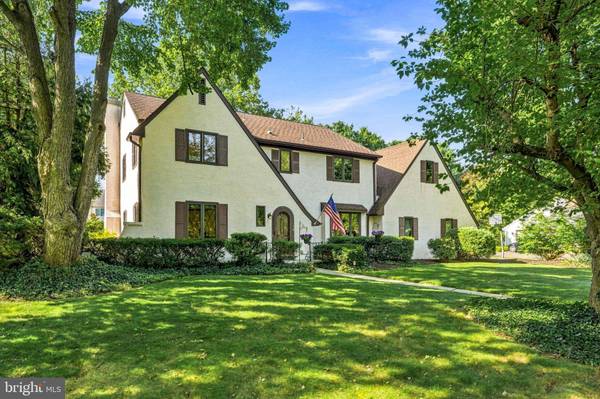 559 SENTINEL RD, Moorestown, NJ 08057