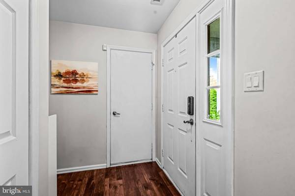 122 KETTLEBROOK DR, Mount Laurel, NJ 08054