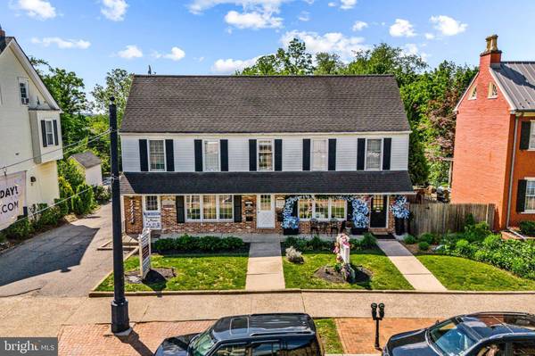 66 E MAIN ST, Moorestown, NJ 08057