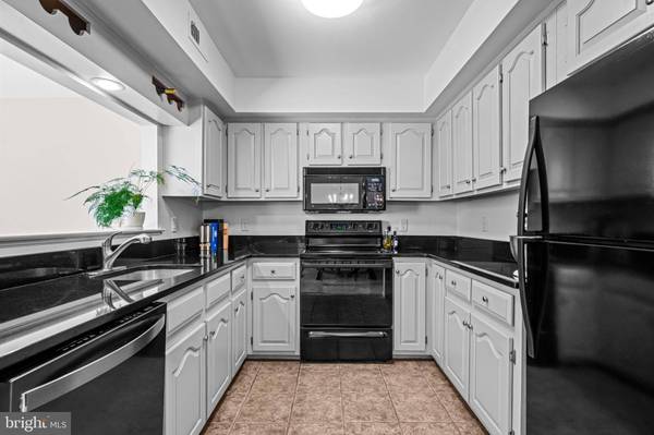 132 WAGONWHEEL CT, Marlton, NJ 8053