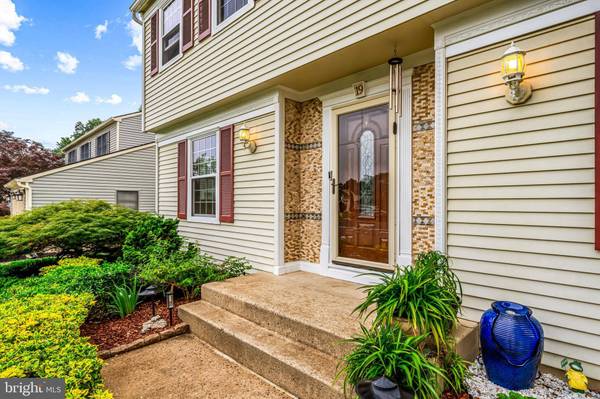 19 LURAY LN, Marlton, NJ 08053