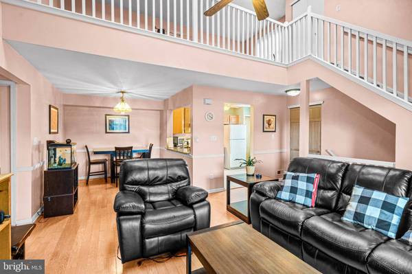 3308B-B SAXONY DR, Mount Laurel, NJ 08054