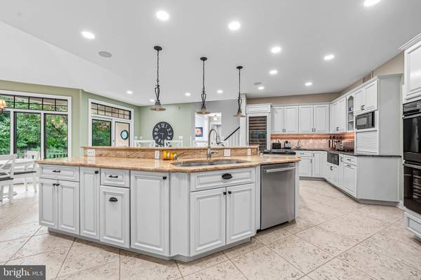 739 LIPPINCOTT AVE, Moorestown, NJ 08057