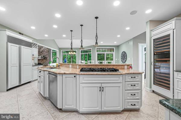 739 LIPPINCOTT AVE, Moorestown, NJ 08057