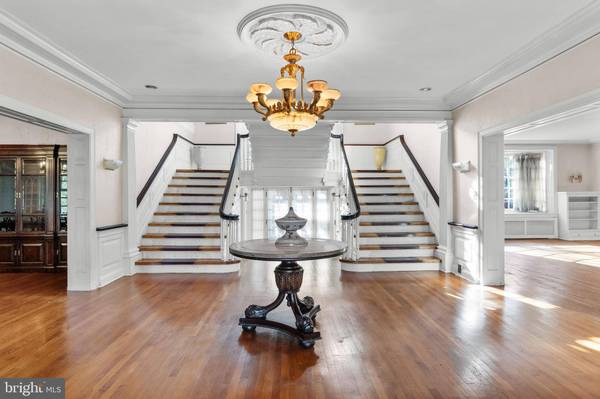 815 DELAWARE AVE, Delanco, NJ 08075