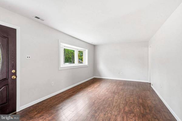 101 WAVERLY ST, Browns Mills, NJ 08015