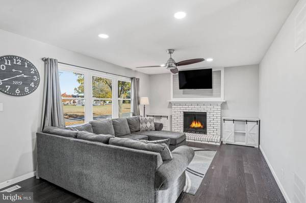 16 SUMNER AVE, Berlin, NJ 08009