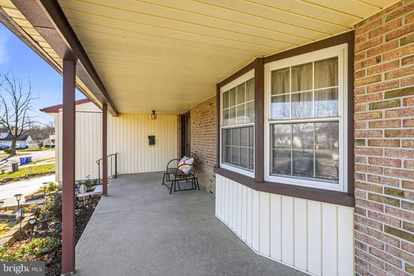 100 DIANE AVE, Delran, NJ 08075