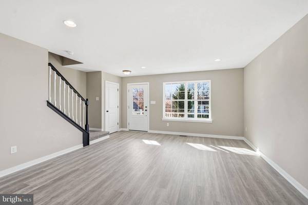 515 CROZIER AVE, National Park, NJ 08063