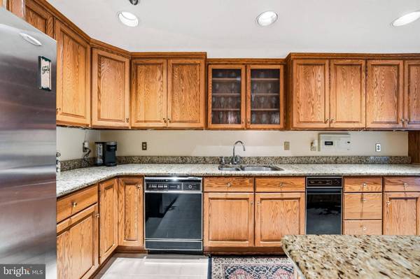 705 IRON POST RD, Moorestown, NJ 08057