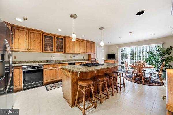 705 IRON POST RD, Moorestown, NJ 08057