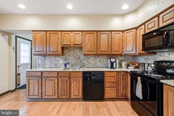 16 WESTBROOKE CT, Voorhees, NJ 08043