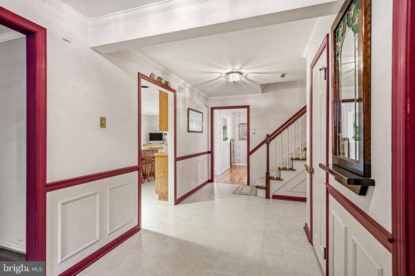 705 IRON POST RD, Moorestown, NJ 08057