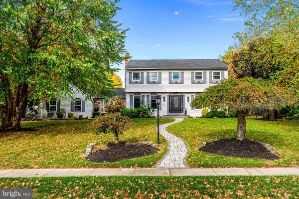 904 HERITAGE RD, Moorestown, NJ 08057