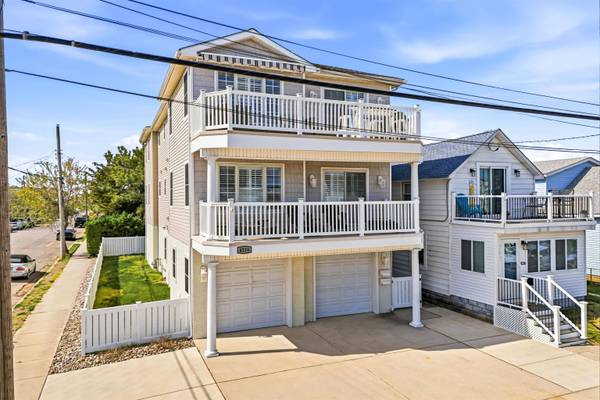 4218 Hudson Avenue #Unit 200, Wildwood, NJ 08260