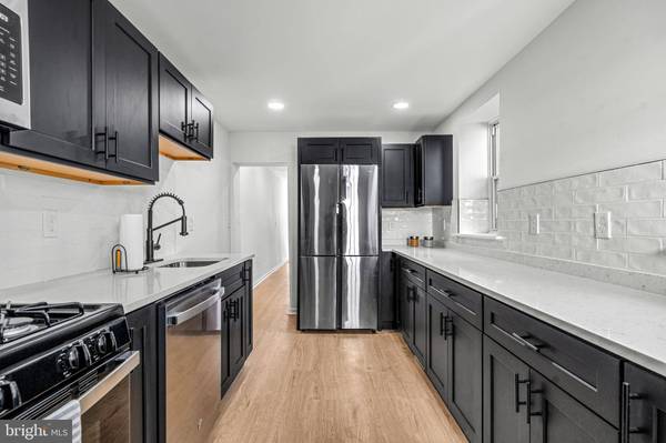 2318 GAUL ST, Philadelphia, PA 19125