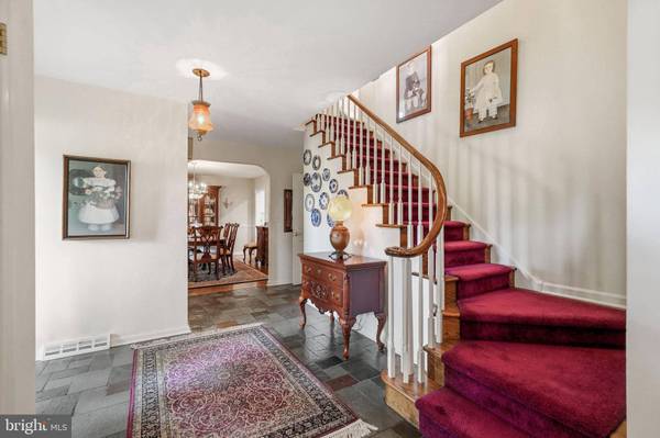 1445 GEORGIAN DR, Moorestown, NJ 08057