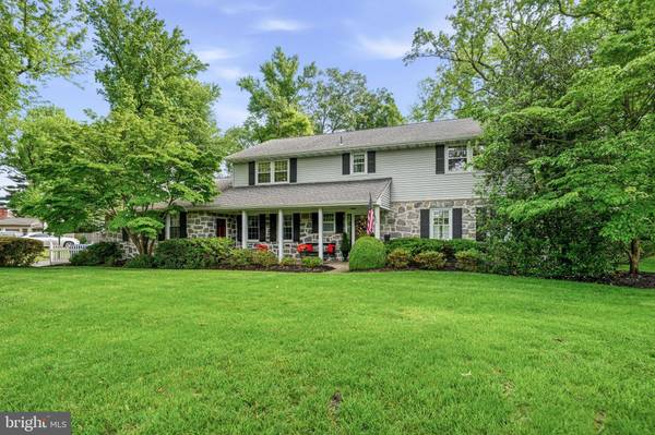 1445 GEORGIAN DR, Moorestown, NJ 08057