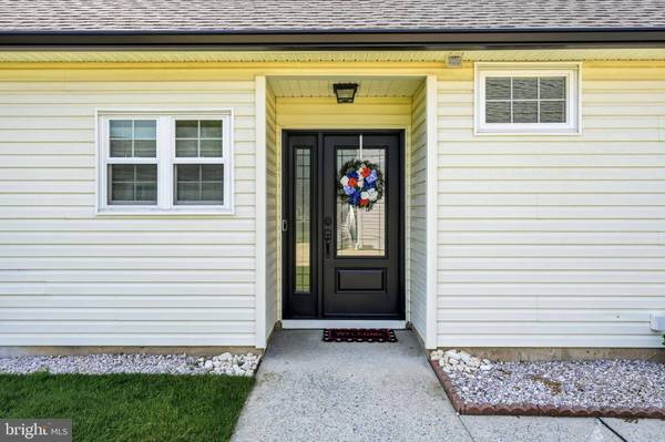 14 SPRING LN, Edgewater Park, NJ 08010