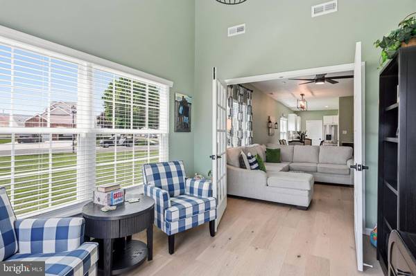 14 SPRING LN, Edgewater Park, NJ 08010