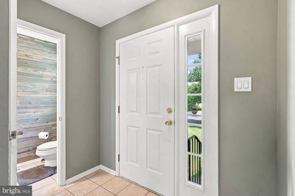 40 WOODSTREAM CT, Mantua, NJ 08051