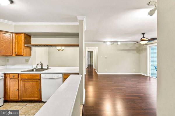2202B YARMOUTH LN, Mt Laurel, NJ 08054