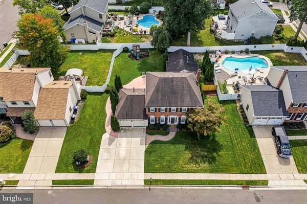 11 TELFORD LN, Mount Laurel, NJ 08054