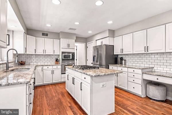 228 QUAKERBRIDGE CT, Moorestown, NJ 08057