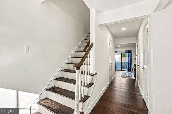 53 SOUTHGATE DR, Mount Laurel, NJ 08054