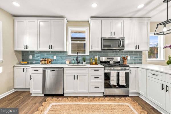 44 LINCOLN AVE, Mount Ephraim, NJ 08059