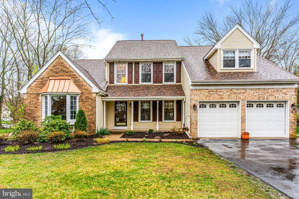 2 BURKE DR, Medford, NJ 08055