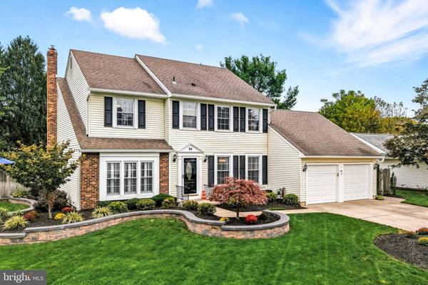 64 STRATFORD LN, Mount Laurel, NJ 08054