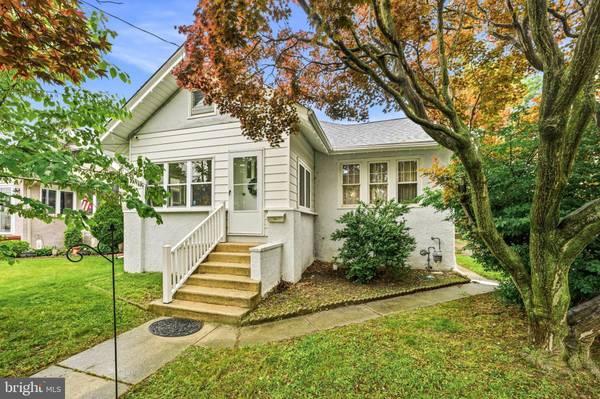 21 W HADDON AVE, Oaklyn, NJ 08107